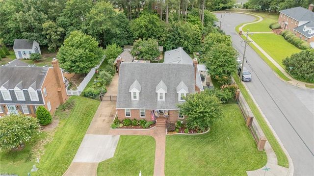 1 N Point DR, Portsmouth, VA 23703