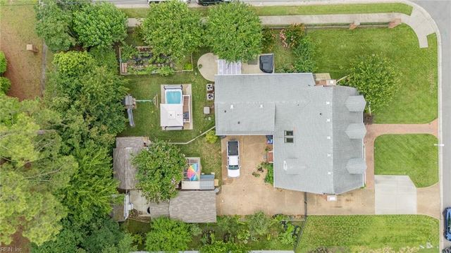 1 N Point DR, Portsmouth, VA 23703