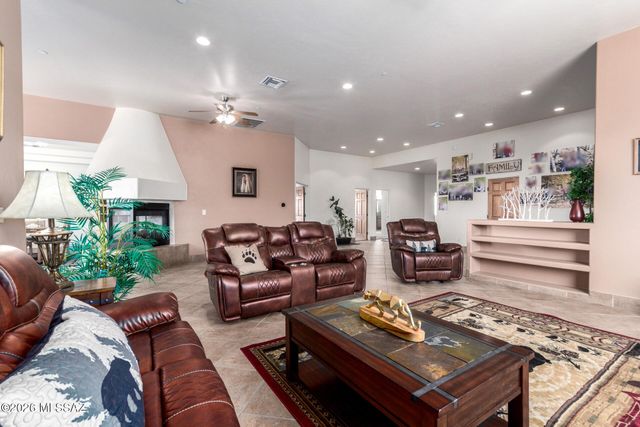 11651 N Copper Mountain Drive, Tucson, AZ 85737