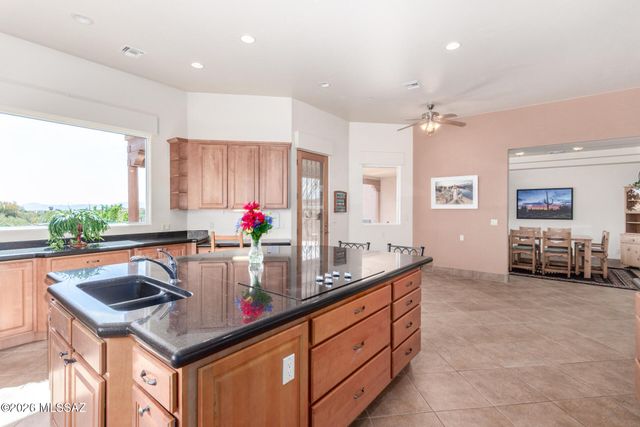 11651 N Copper Mountain Drive, Tucson, AZ 85737