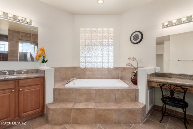 11651 N Copper Mountain Drive, Tucson, AZ 85737