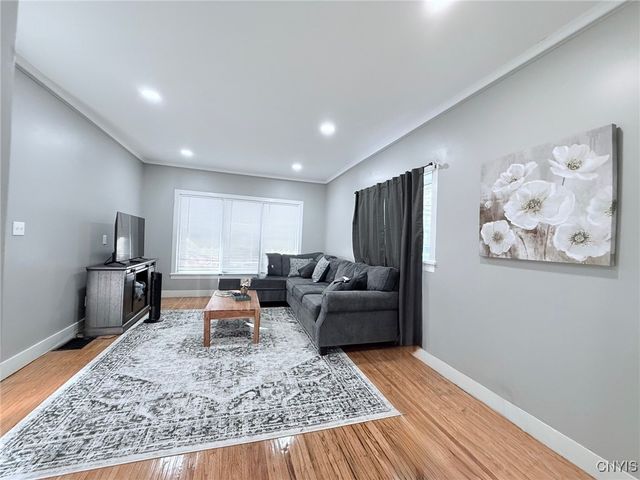 390 Hayward Avenue, Rochester, NY 14609