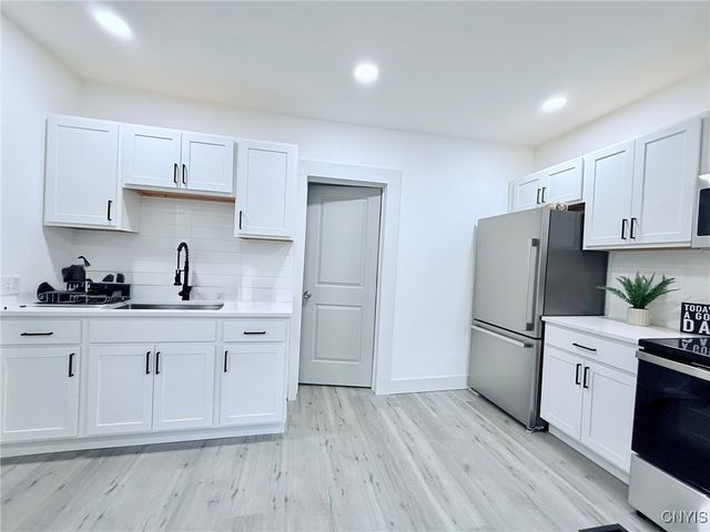 390 Hayward Avenue, Rochester, NY 14609