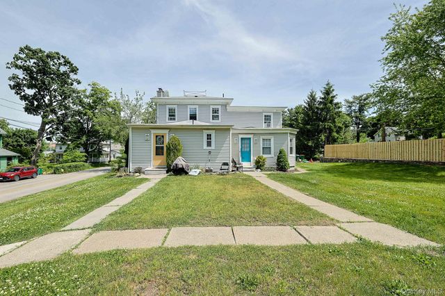 2 Broadway Avenue 2, Chelsea, NY 12512