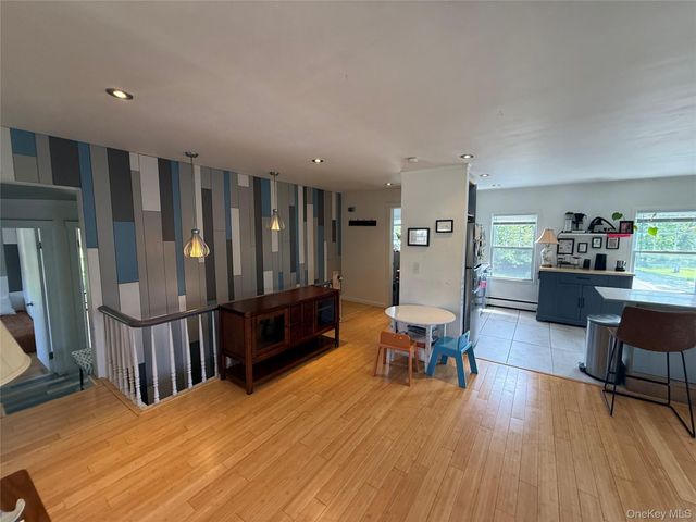 2 Broadway Avenue 2, Chelsea, NY 12512