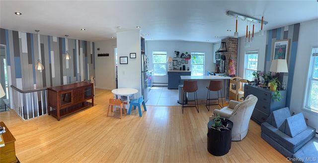 2 Broadway Avenue 2, Chelsea, NY 12512