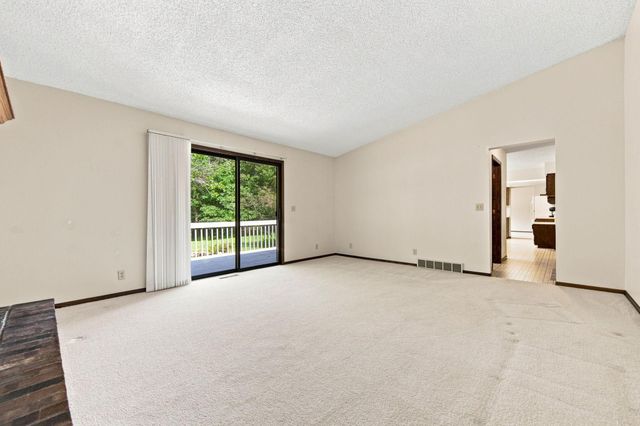 16755 7th Street NE, Ham Lake, MN 55304