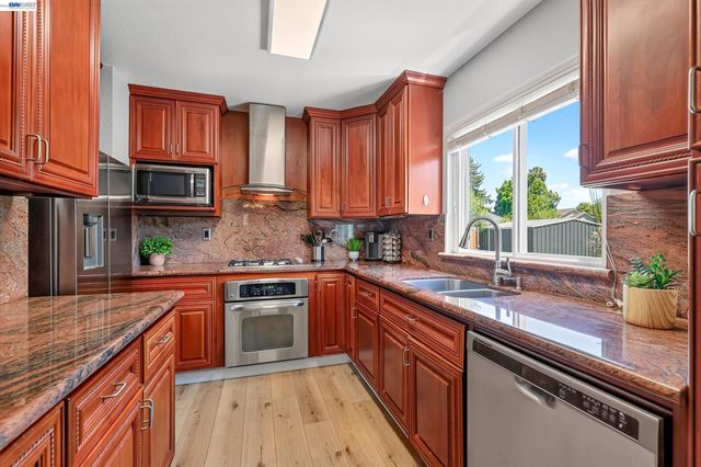 5453 Moonflower Way, Livermore, CA 94551