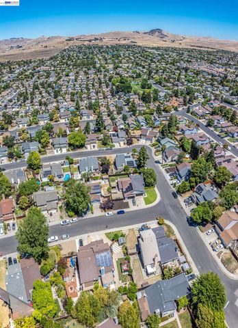 5453 Moonflower Way, Livermore, CA 94551