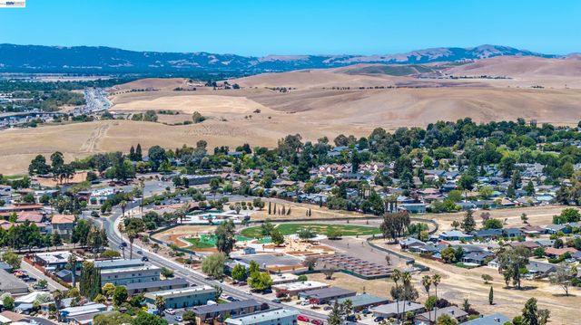 5453 Moonflower Way, Livermore, CA 94551
