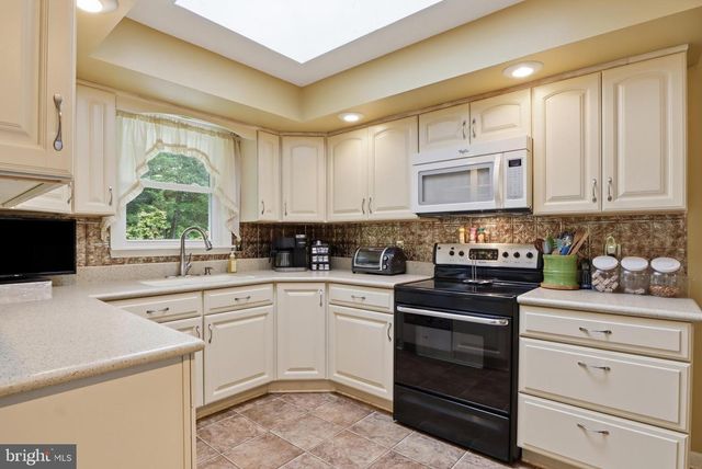 22 BURNSIDE DR, East Berlin, PA 17316