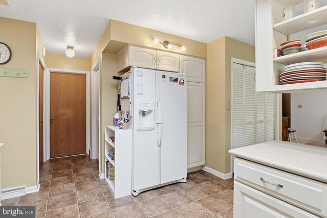 22 BURNSIDE DR, East Berlin, PA 17316
