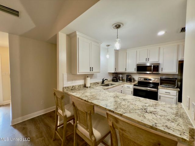 7315 Ahi Drive, Diamondhead, MS 39525