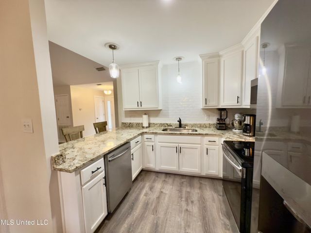 7315 Ahi Drive, Diamondhead, MS 39525