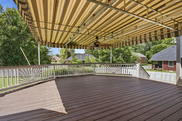104 Clearview Ct, Springfield, TN 37172