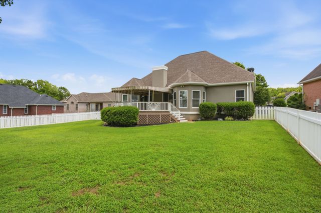 104 Clearview Ct, Springfield, TN 37172