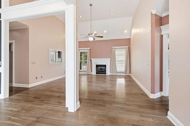 104 Clearview Ct, Springfield, TN 37172