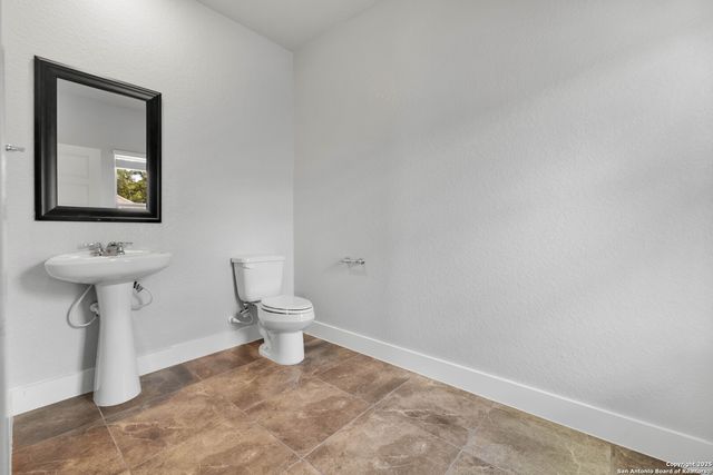 15766 La Subida, Helotes, TX 78023