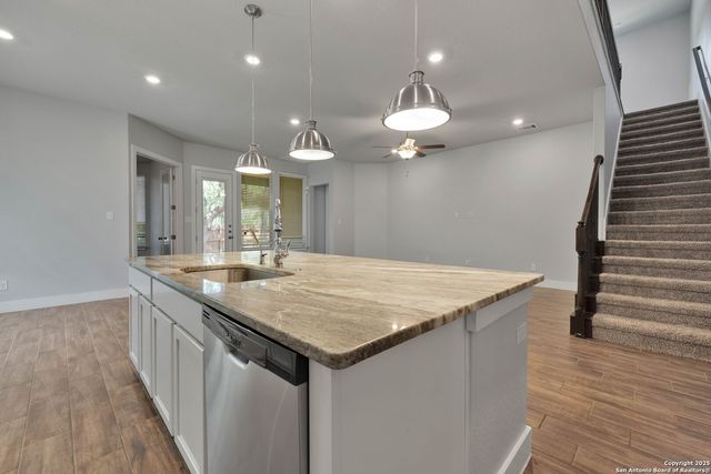 15766 La Subida, Helotes, TX 78023