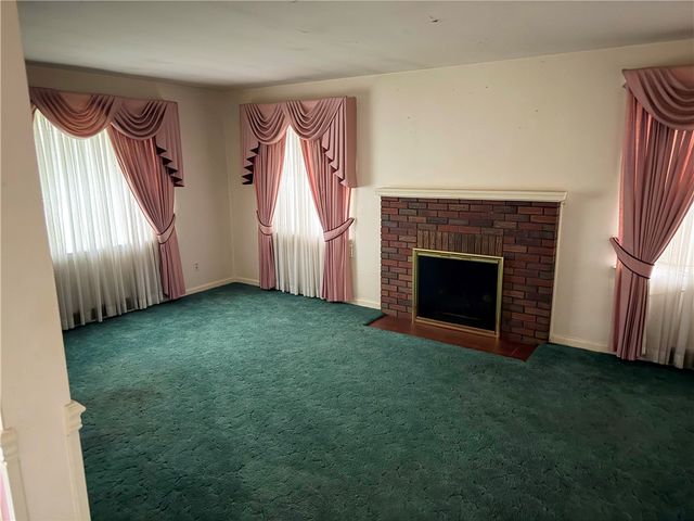 423 E Hazelcroft Ave, New Castle, PA 16105