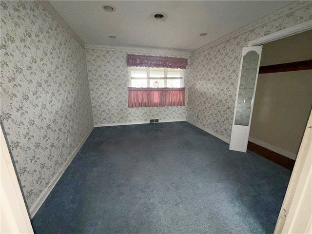 423 E Hazelcroft Ave, New Castle, PA 16105