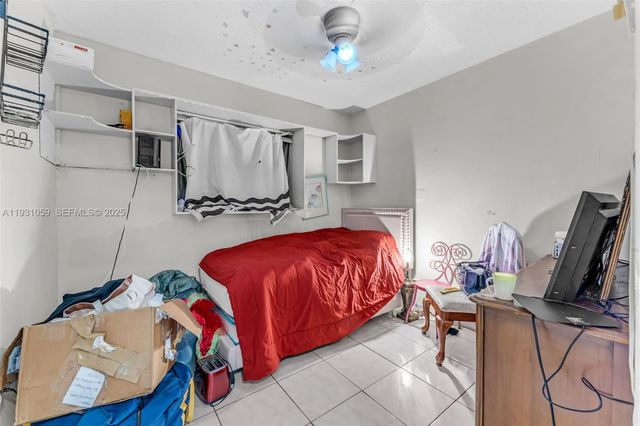 445 NW 8th St, Homestead, FL 33030