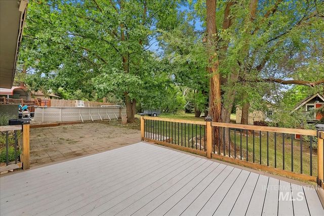 7141 W Hill Rd, Boise, ID 83714