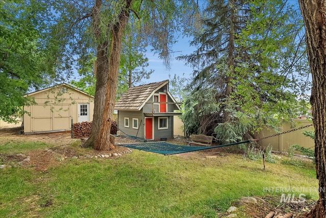 7141 W Hill Rd, Boise, ID 83714