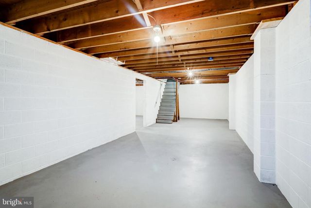 6428 YORK RD, Spring Grove, PA 17362