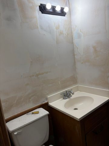 4003 W Hialeah Street, Springfield, MO 65803