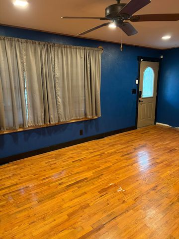 4003 W Hialeah Street, Springfield, MO 65803