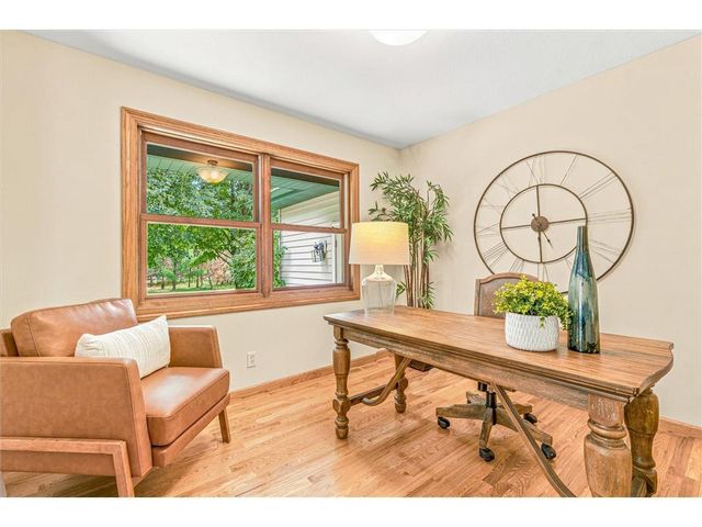844 Moonbeam Road, Hudson, WI 54016