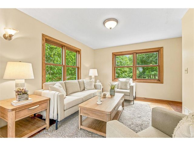 844 Moonbeam Road, Hudson, WI 54016