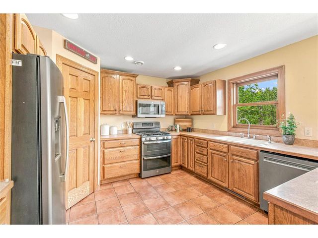 844 Moonbeam Road, Hudson, WI 54016