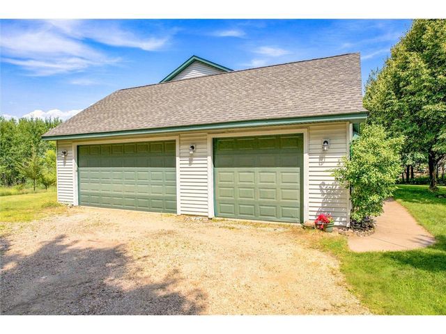844 Moonbeam Road, Hudson, WI 54016