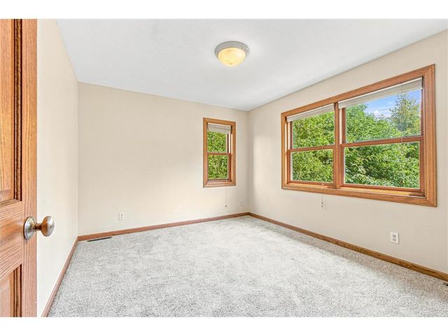 844 Moonbeam Road, Hudson, WI 54016