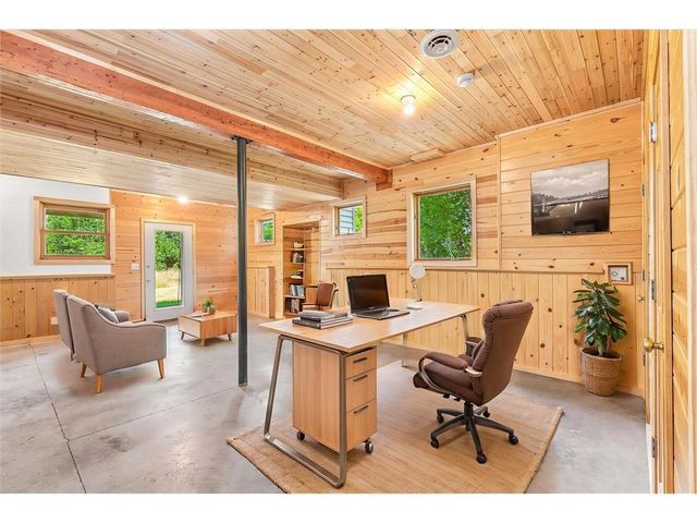 844 Moonbeam Road, Hudson, WI 54016