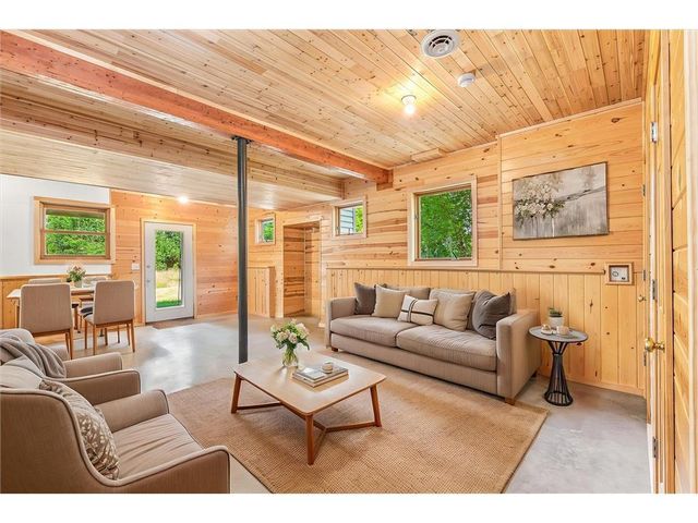 844 Moonbeam Road, Hudson, WI 54016