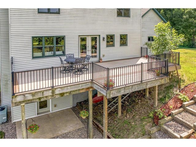 844 Moonbeam Road, Hudson, WI 54016