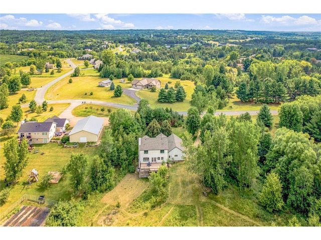 844 Moonbeam Road, Hudson, WI 54016