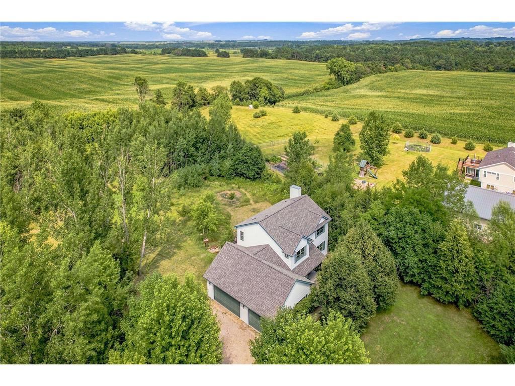 844 Moonbeam Road, Hudson, WI 54016