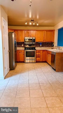 805 GALLOWS CT, Culpeper, VA 22701