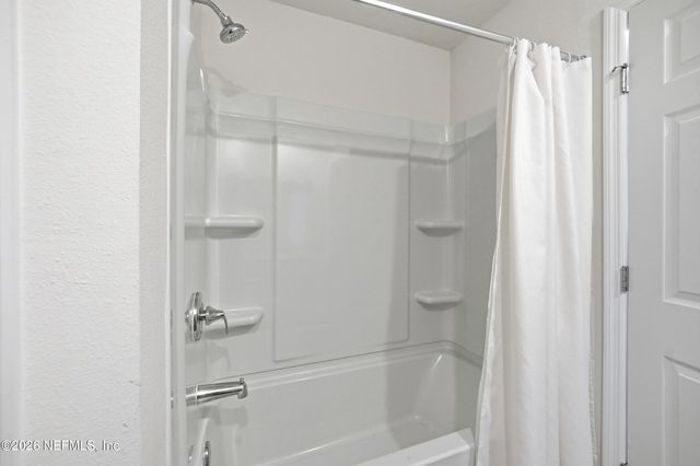 2640 WINDSOR LAKES Way, Green Cove Springs, FL 32043