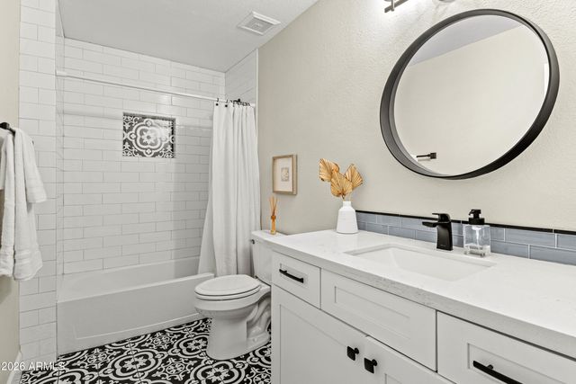 4345 E CAROL ANN Lane, Phoenix, AZ 85032