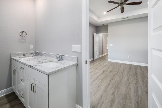 969 Skylark Road, Mary Esther, FL 32569