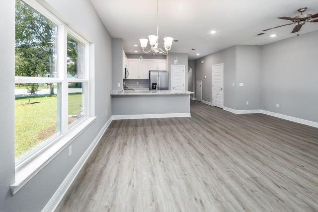 969 Skylark Road, Mary Esther, FL 32569