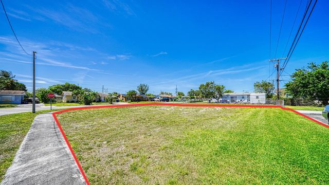 398 W 23rd Street, Riviera Beach, FL 33404