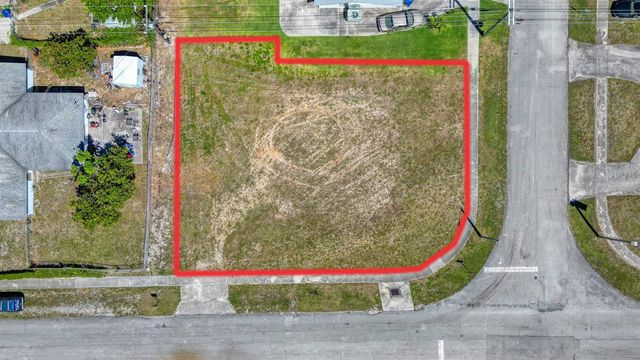 398 W 23rd Street, Riviera Beach, FL 33404
