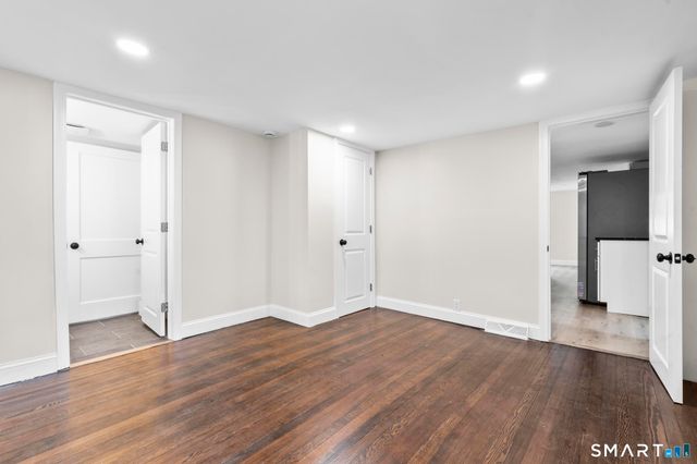 23 Dominican Road, Branford, CT 06405