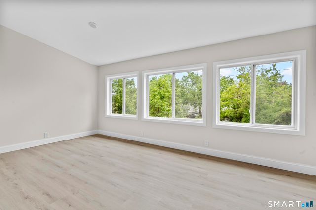 23 Dominican Road, Branford, CT 06405